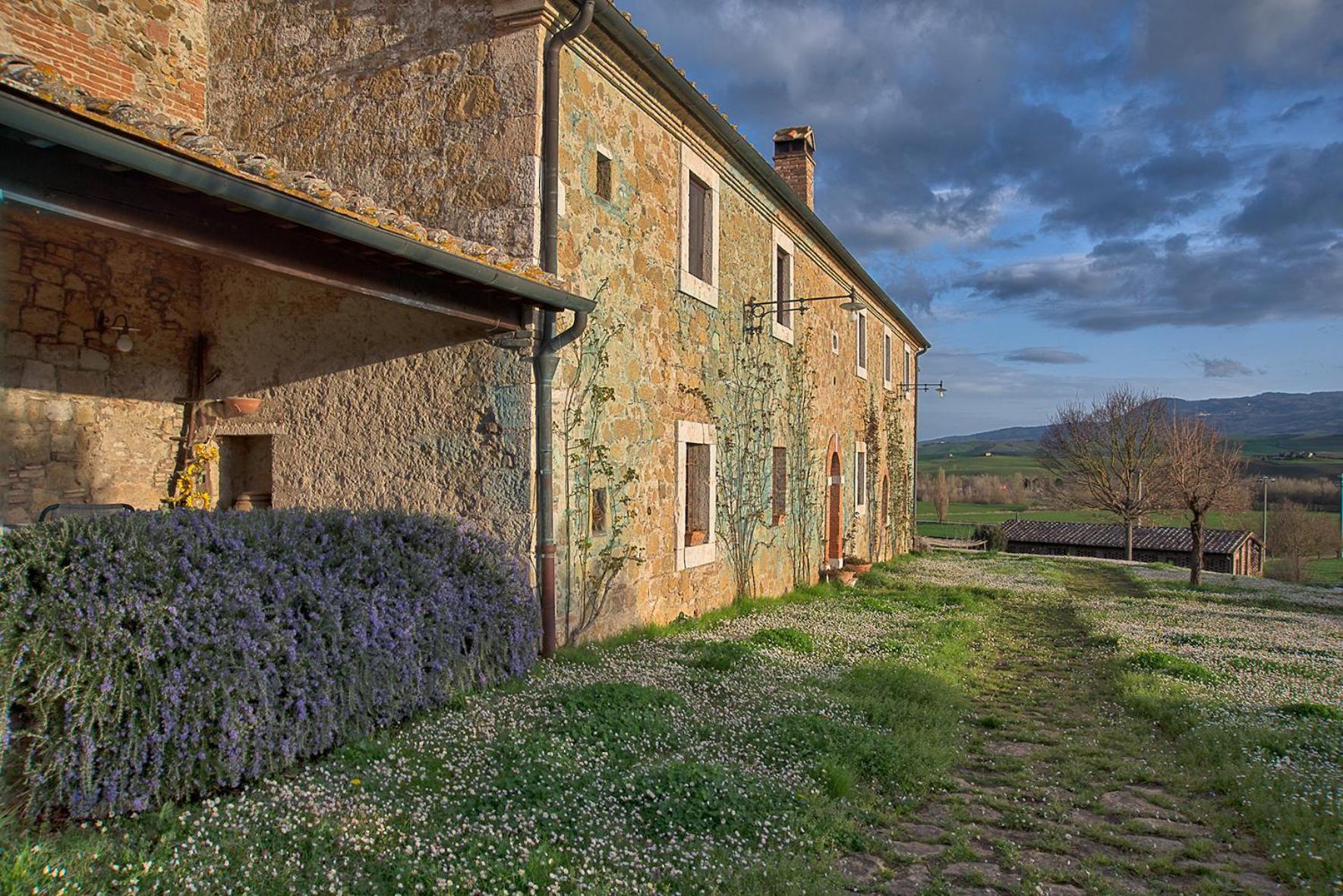 Agriturismo Le Sorbelle D'Orcia Con Piscina ピエンツァ エクステリア 写真
