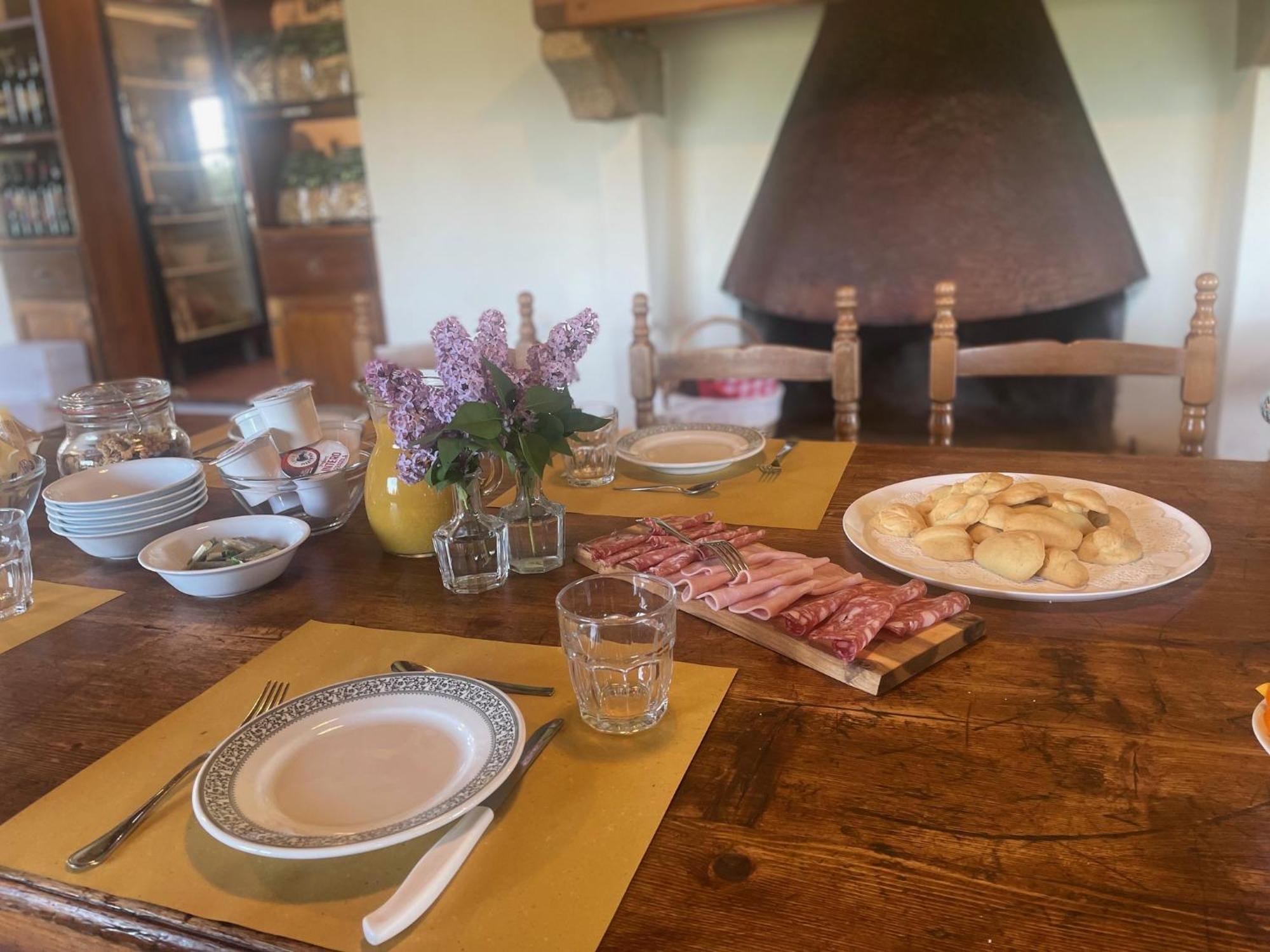 Agriturismo Le Sorbelle D'Orcia Con Piscina ピエンツァ エクステリア 写真